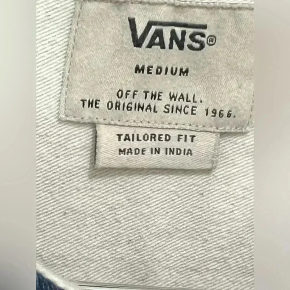 Vans Long Sleeve Button Front Shirt Pocket Blue Tailored Fit Dress Casual Mens M - Picture 6 of 7